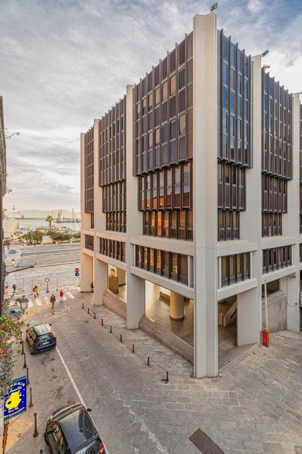Infinity House - Cagliari Centro Apartment Bagian luar foto
